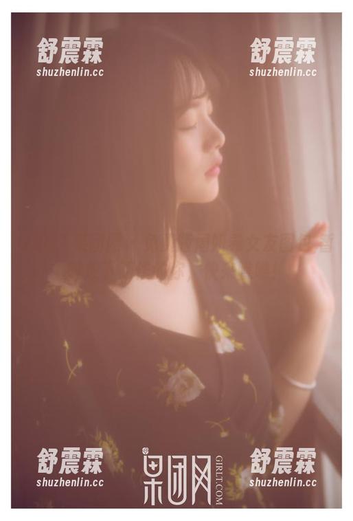 GIRLT果团网 - 免费版周妍希女友图包,暂时放下工作的你，快来瞧瞧！