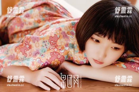 GIRLT果团网 - 周妍希的毛衣：穿上就免费升级成“毛衣女神”！