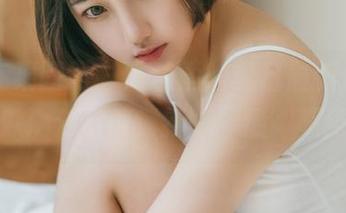 GIRLT果团网 - 陈秋雨的夏日最新合集,幽默满分,解锁新的‘热’感受!