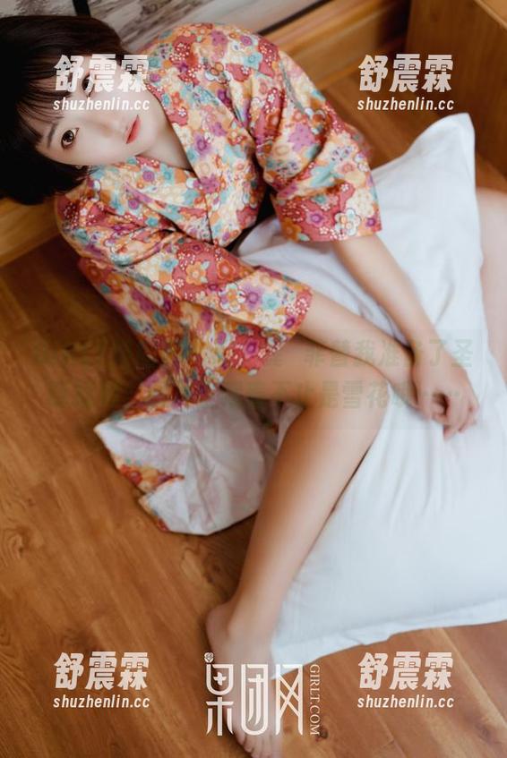 GIRLT果团网-龚玥菲 GIRLT果团网 - 哦,龚玥菲替我准备了圣诞福利,图片里藏着不止是雪花哦……