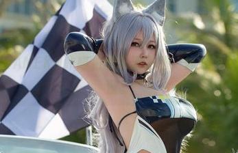 看呀!KANEKO咔喵拍的高清图册,修女的裙摆好轻盈。