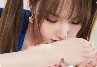 Ligui丽柜 - 左左美足福利登场,作品里藏着的小惊喜你懂的