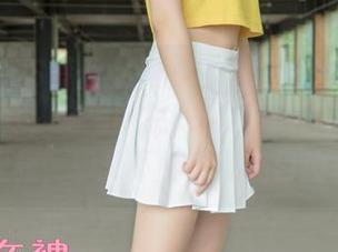 MSLASS梦丝女神 - 看着王晓瑞的水晶高跟写真，脑海中总是滑过那种走路时的优雅，却又不免带点拗口感。