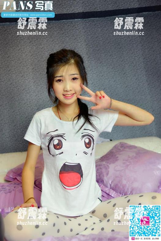 PANS - 当露露穿上体操服，无圣光的背景竟然成了最好的搭配，图包快到我碗里来！
