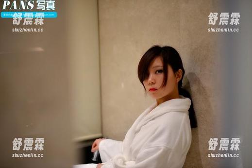 PANS写真 - 最新图集里，萌萌的“美足”，我只想说，来，重播一遍。