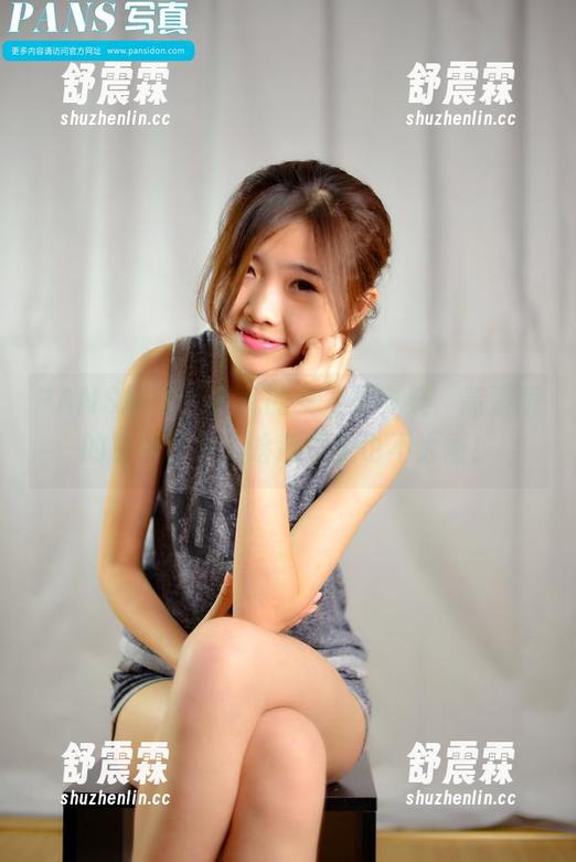 PANS摄影-允儿 PANS摄影 - 允儿的女友写真集,高清版的四季伊始,啥意思我也不太懂!
