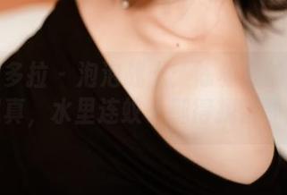 PDL潘多拉 - 泡泡战士：陈雅漫的精选泳池写真，水里连蚊子都得找镇静剂！