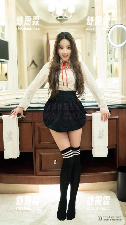 TuiGirl - 潘娇娇校服图包：校园风犹如青春期的我，萌翻了个天！