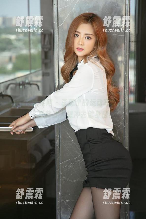 UGirls尤果网 - 李思宁的运动写真，资源一看就让人想冲去健身房！