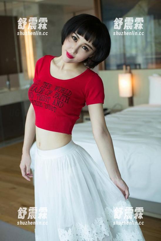 UGirls尤果网 - 金baby的办公室写真：我在这里开启超高清加班生存模式！