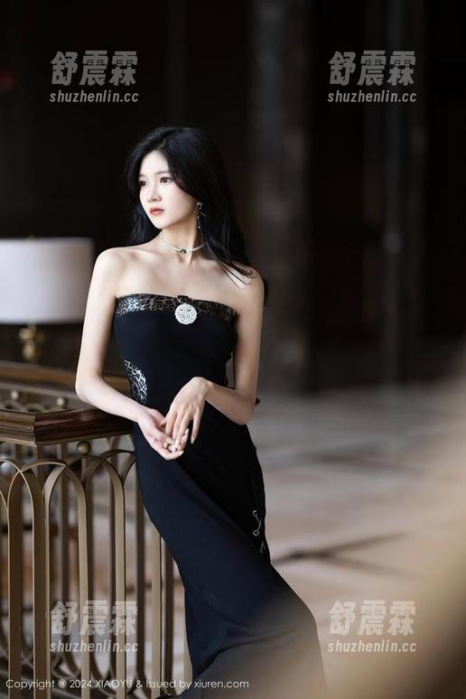 XIAOYU语画界 - 下载李丽莎的旗袍套图，挑战你的审美极限，这可是个玩意儿。