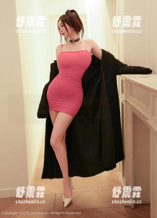 Xiuren秀人网-小逗逗 Xiuren秀人网 - 美图不够看,小逗逗的女王范儿你准没见过!