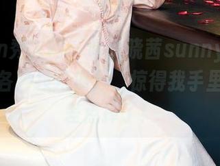 Xiuren秀人网 - 听说晓茜sunny姐私拍一出，各种技巧满分，惊得我手里的手机差点掉了！
