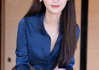 Xiuren秀人网 - 沈蜜桃off的美图合集，脚丫子真会玩，充满了小心机吧？