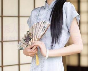 Xiuren秀人网 - 别眨眼!涵涵Luna的眼镜时刻要来了–这里是原图全貌