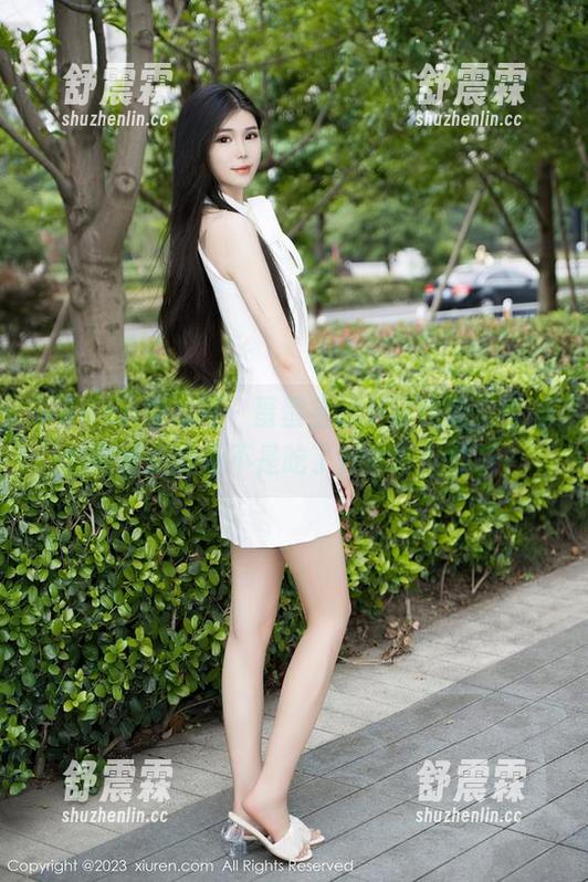 Xiuren秀人网 - 蛋蛋宝的夏日作品，真心想问摄影师是不是吃了什么奇怪的药？