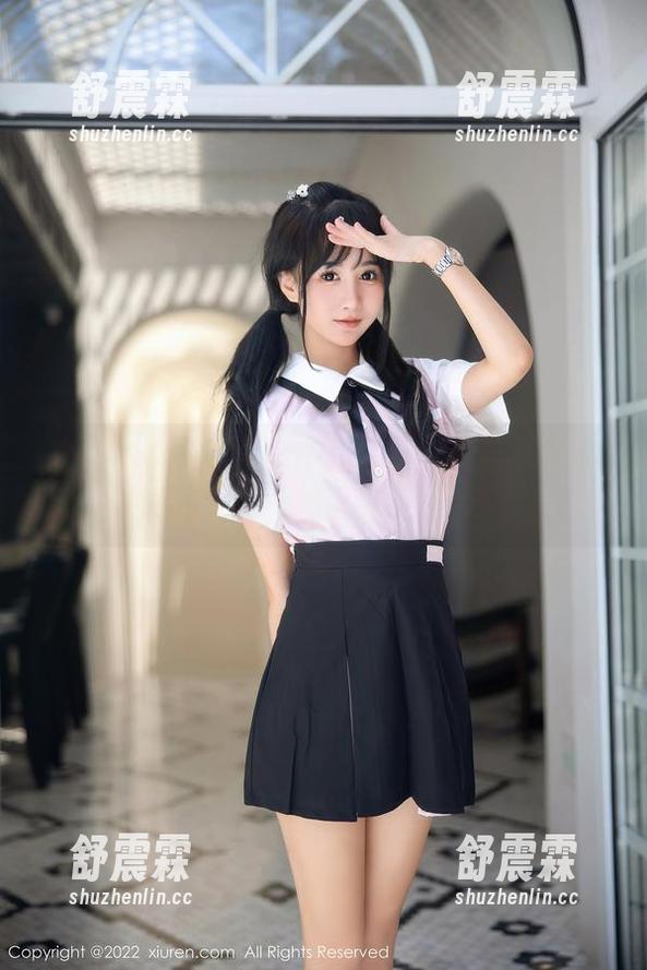 Xiuren秀人网 - 作品：软软酱与黑丝的热辣邂逅，细节到没朋友。