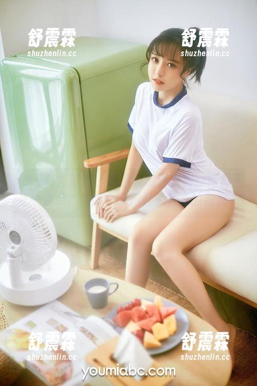 YouMi尤蜜荟 - 张茜茹的连衣裙：高清不止一点点，美图令我想起了春天的花瓣。