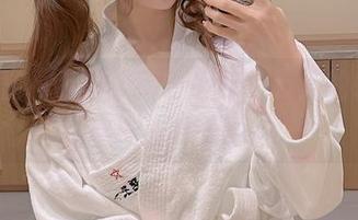 miko酱ww的泳装私房照:夏天的轻松与悠闲悄悄溢出。