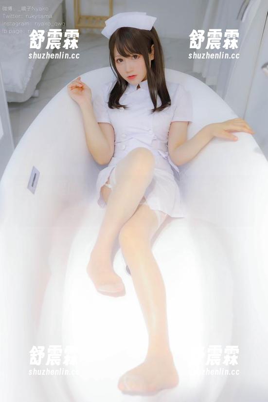 nyako喵子大魔王 这图片里的nyako喵子大魔王,英仙座护士身份也太可爱了吧?