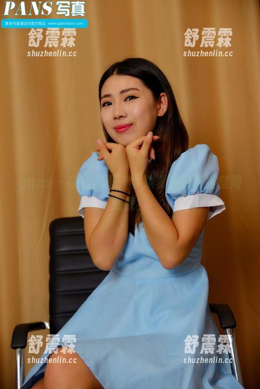 pans - 在线窥探：学妹夏涵的不经意间展现！