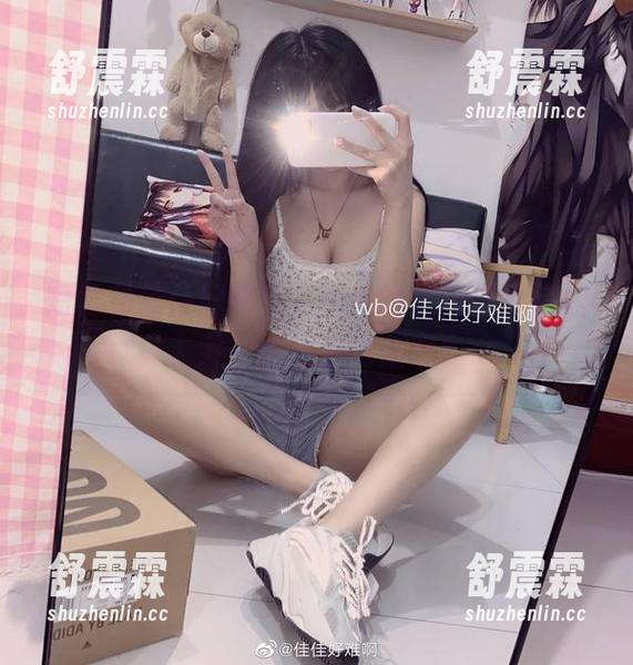 短裙和佳佳好难啊，cos的火花平淡得让人哭，这还算更新吗？