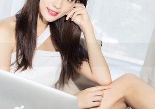 克拉女神 - 静宜的腿比我这一整年都要瘦，照片合集在此！
