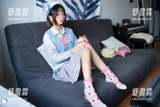 惠的礼服，兔玩映画的高清资源，像是远离喧嚣后的那一丝温柔。