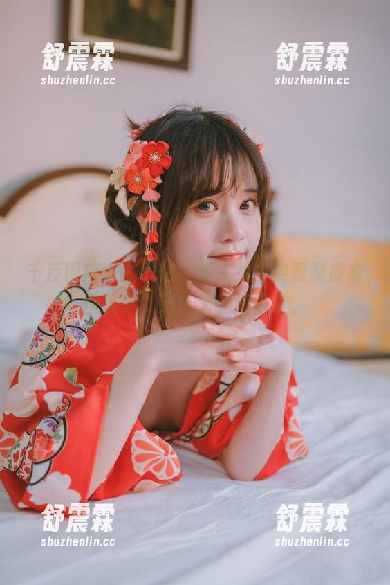 千反田鹿子的风格，路人女主英梨梨皮衣图精选，别以为我没留踪。