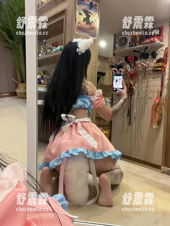 微密圈 - 网盘里的卡通百科老王灰丝写真，默默打了我的审美满分，太会选了。