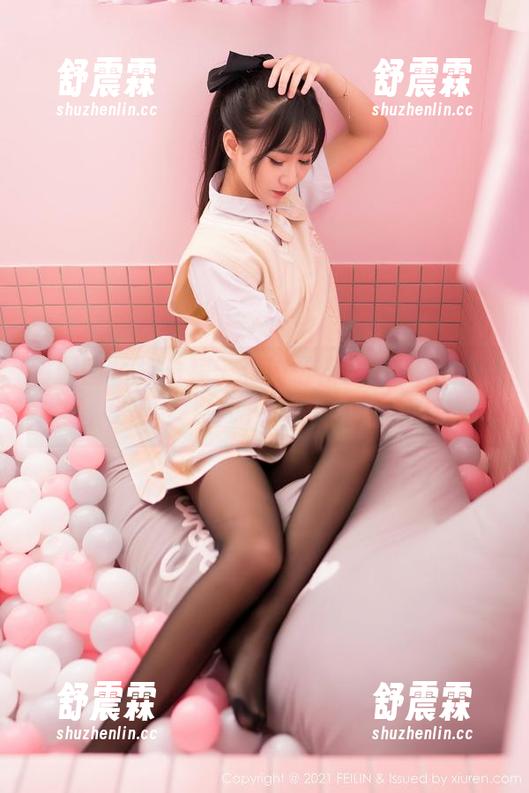 嗲囡囡 - 这白裙子和施忆佳KITTY都是绝配，没事多点几下下载，值得拥有！