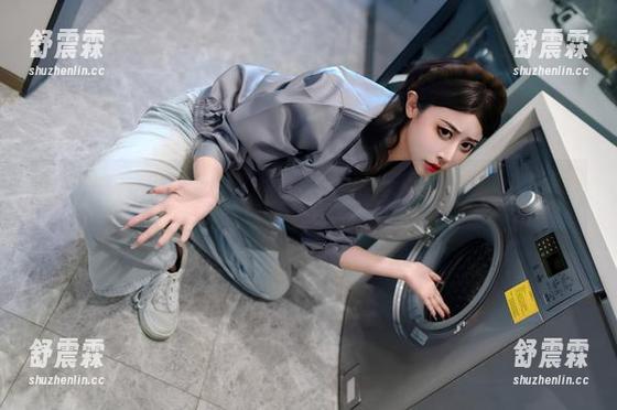 奈汐酱Nice的透明睡衣兔子写真集，分享一场彻底色彩斑斓的脑洞之旅！