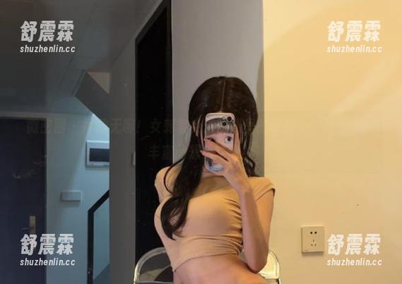 微密圈 - 拯救无聊！女刺客免费图册里的长腿，留给你一片丰富的想象空间！