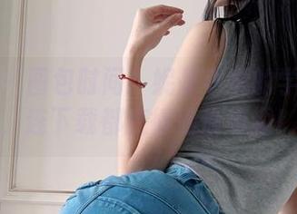 微密圈 - 图包时间!妮是老虎的学妹特辑,连下载都变得偷偷有趣!