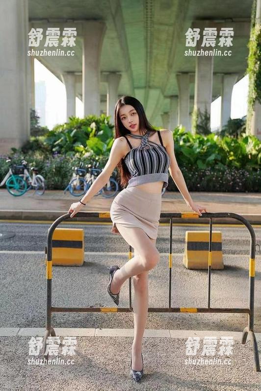 微密圈 - 自由之豹的原图，徐珺大哥在对我们耳语呢？