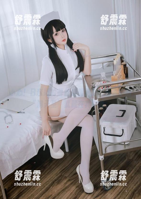 小心！日奈娇的蕾丝套图更新，传说中的“满天星”就藏在其中哦。