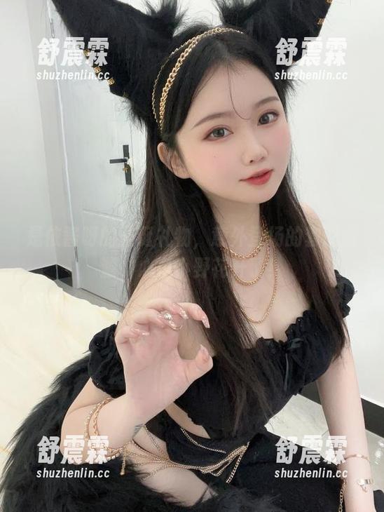 是依酱呀的圣诞礼物，意外登场的套图资源，心里小野花开了！