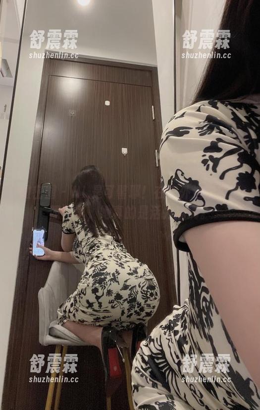 微密圈 - HI,是可馨耶！在户外这次高清照片里，她真的是活力满满。