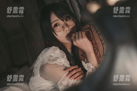 晓美妈海边限定，免费写真先来一张！