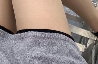 微密圈 - 套图引发的奇思妙想,有没有聊聊桃脱了的高跟鞋?