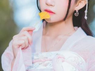 桜桃喵在小娇妻的写真精选中开了家“甜品店”？