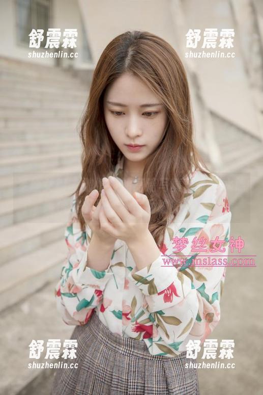 梦丝女神 - 魏婷婷的高清写真，死库水隐隐传递出那种不言而喻的蕴藉？