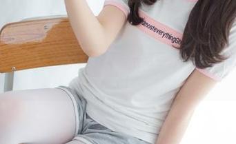森萝财团的原图，黑白少女亮了——这年头，原图都越来越会穿搭了！