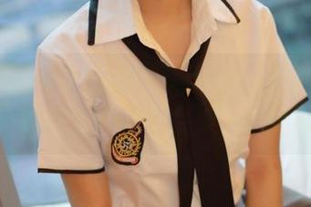 模范学院 - 下载唐琪儿Beauty的职业装原图，你的衣柜会不会被它们征服呢？