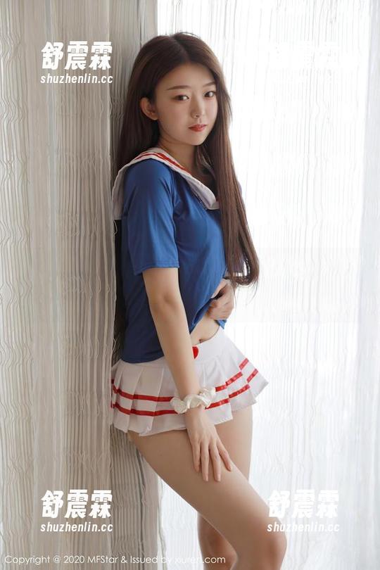 模范学院 - 柳侑绮Sevenbaby的泳池图片，哇，这身材…是想让我沉下去吗？