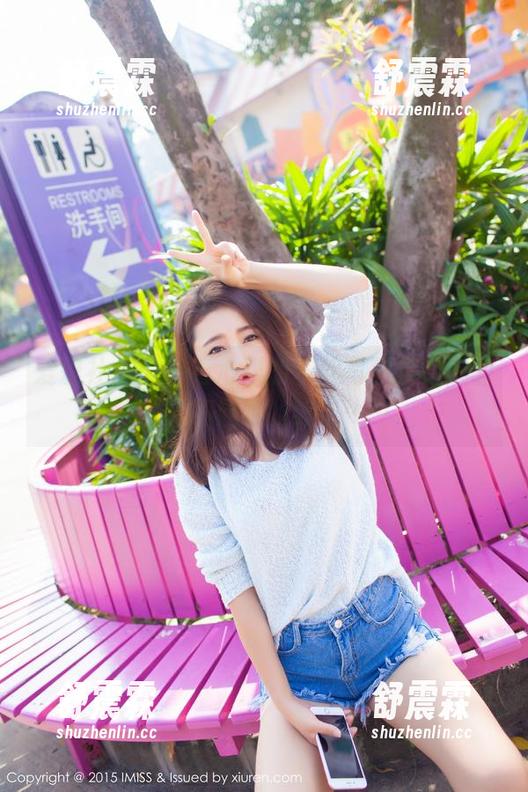 爱蜜社 - 分享石心琪的灰丝写真集，试图找找不起眼的细节……
