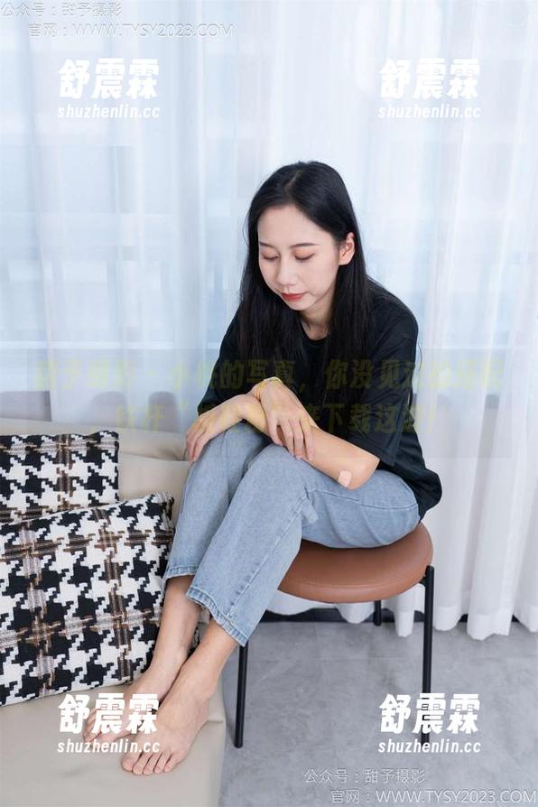 甜予摄影 - 小桃的写真，你没见过的搭配，铁杆“板鞋粉”来下载这波！