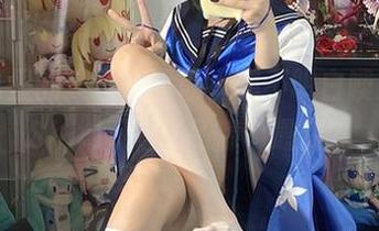 这网盘里的夏日，真让人想不明白噢！白栎Shirly的作品哪个最赞？