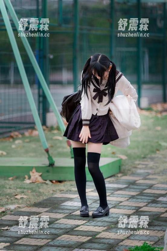 神楽坂真冬的蜘蛛女孩：这种写真，恰到好处的怪异与吸引，为啥让我心跳加速？
