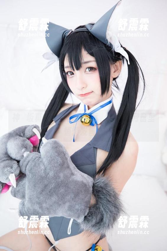 神楽坂真冬化身夏日草莓，胖次在网盘里悄悄发售。